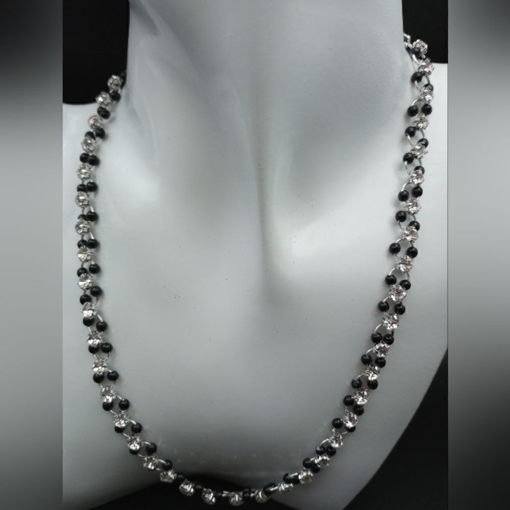 Gothic trail crystal shine necklace N326